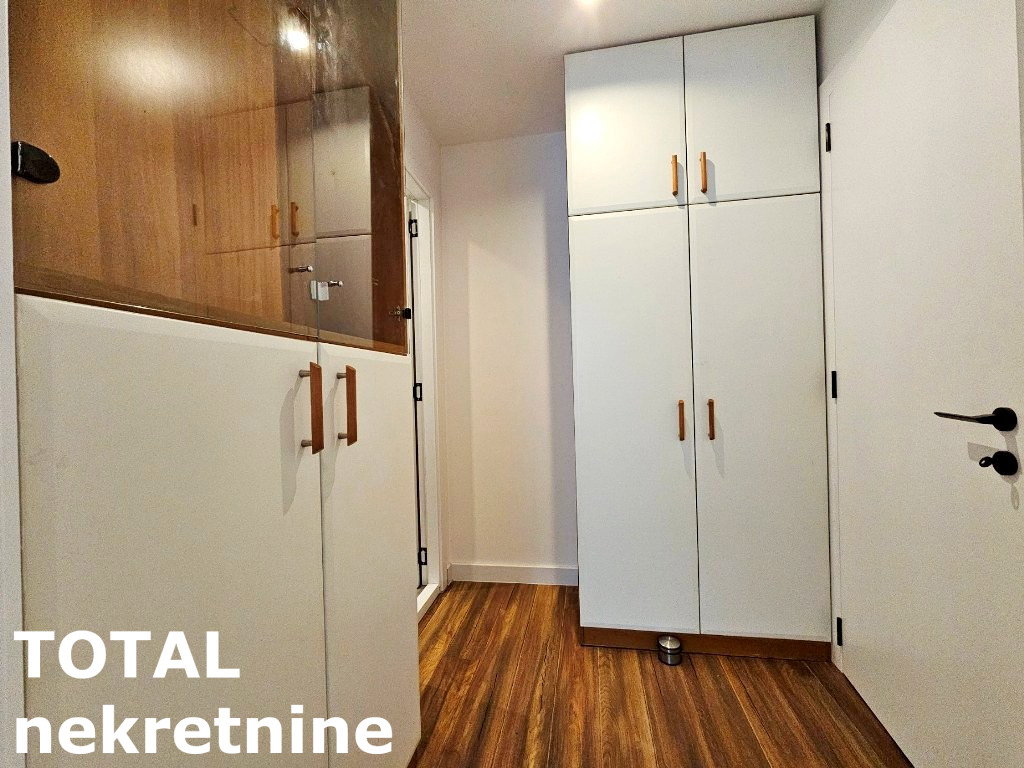 Četvorosoban stan na prodaju, Centar, Novi Sad, 119m², 335.000 €