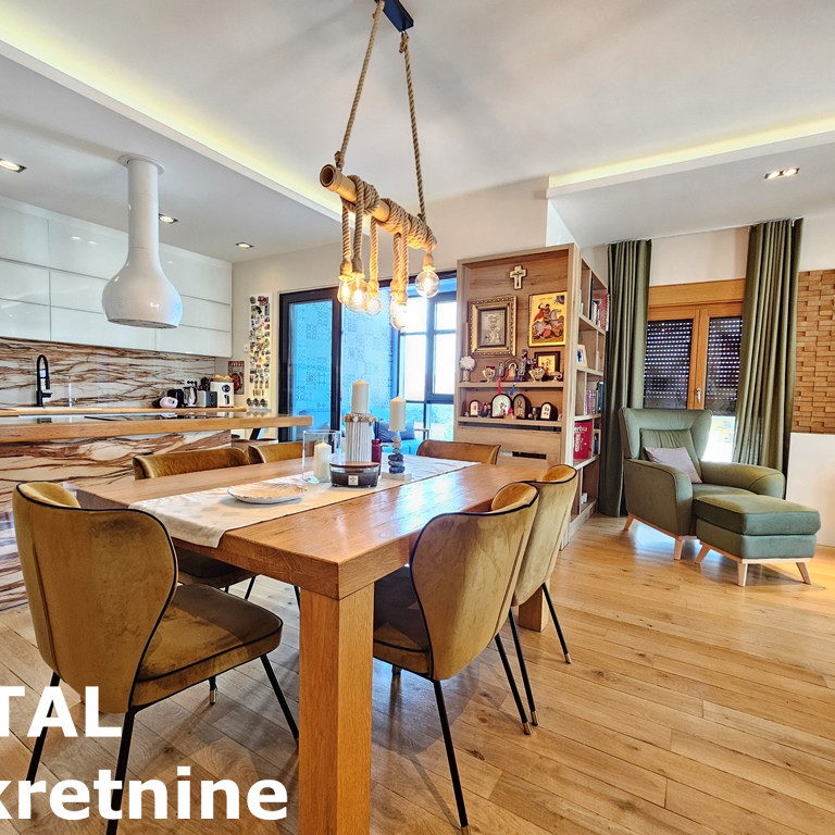 Četvorosoban stan na prodaju, Centar, Novi Sad, 132m², 550.000 €