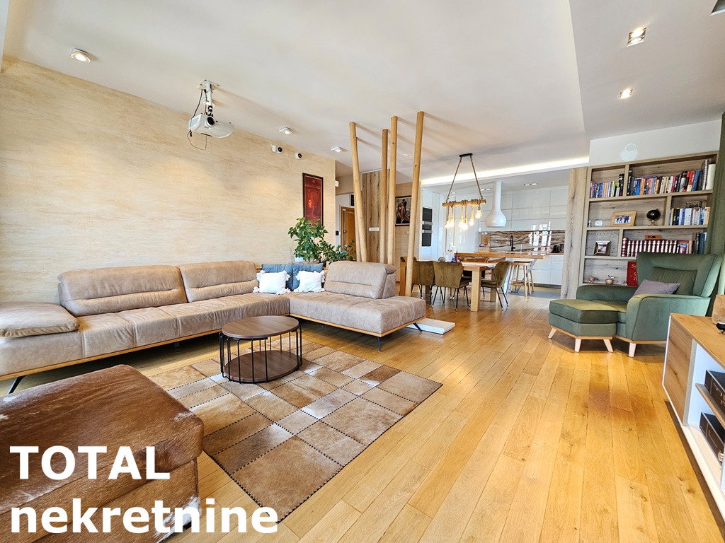 Četvorosoban stan na prodaju, Centar, Novi Sad, 132m², 550.000 €