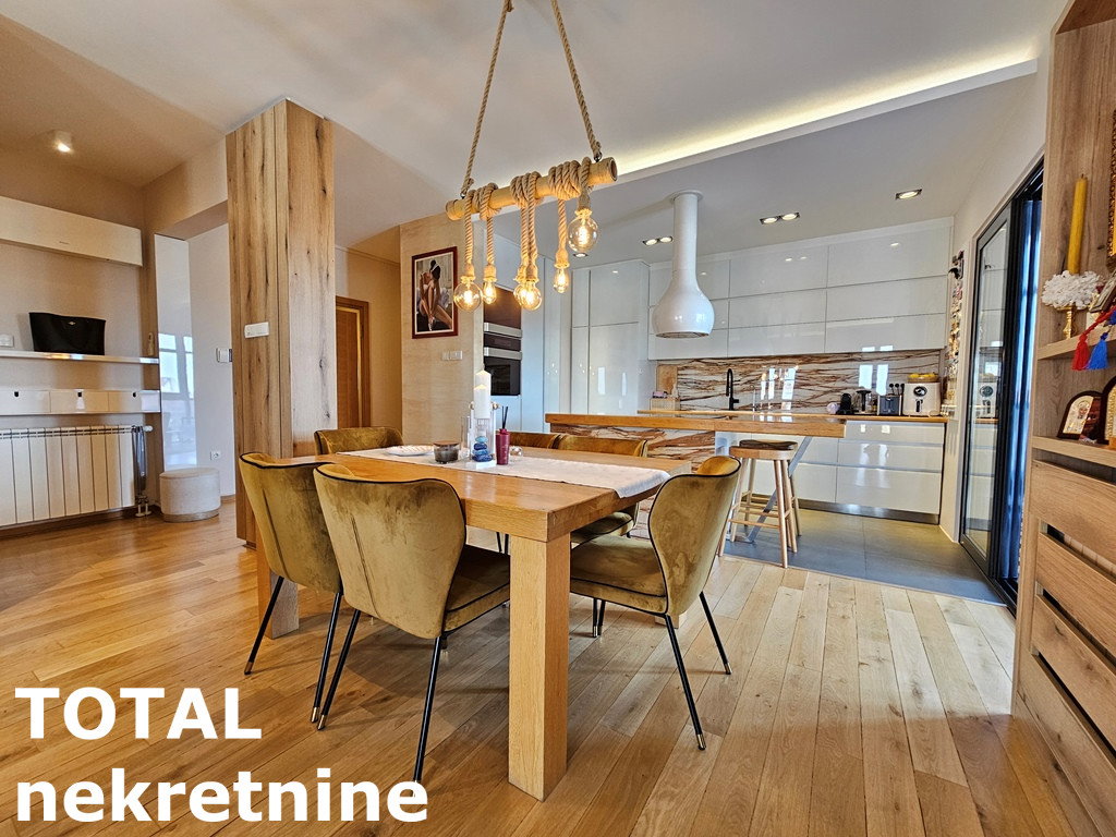 Četvorosoban stan na prodaju, Centar, Novi Sad, 132m², 550.000 €