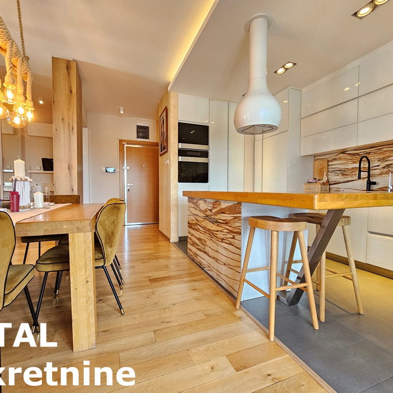 Četvorosoban stan na prodaju, Centar, Novi Sad, 132m², 550.000 €