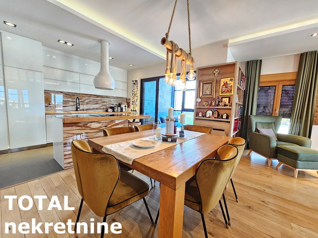 Četvorosoban stan na prodaju, Centar, Novi Sad, 132m², 550.000 €