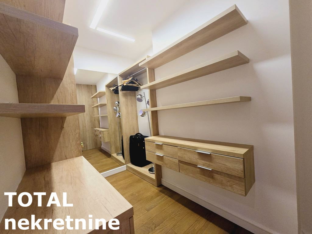 Četvorosoban stan na prodaju, Centar, Novi Sad, 113m², 460.000 €