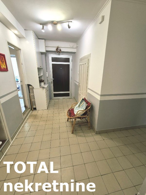 stanovi-4-re-centar-1065979-gqv9h Četvorosoban stan na prodaju, Centar, Novi Sad, 115m², 290.000 €