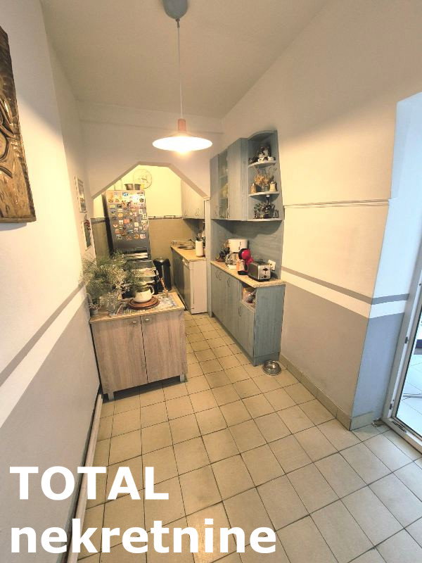 stanovi-4-re-centar-1065979-tm8rd Stan Prodaja Novi Sad 115 m2