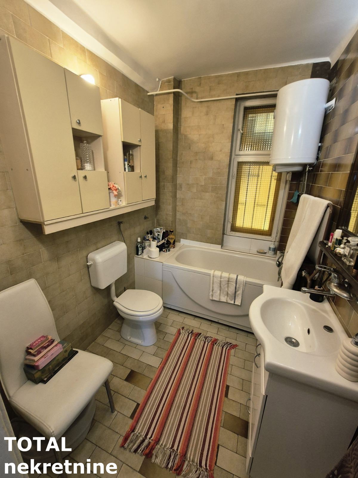 stanovi-4-re-centar-1065979-u7ljg Četvorosoban stan na prodaju, Centar, Novi Sad, 115m², 290.000 €