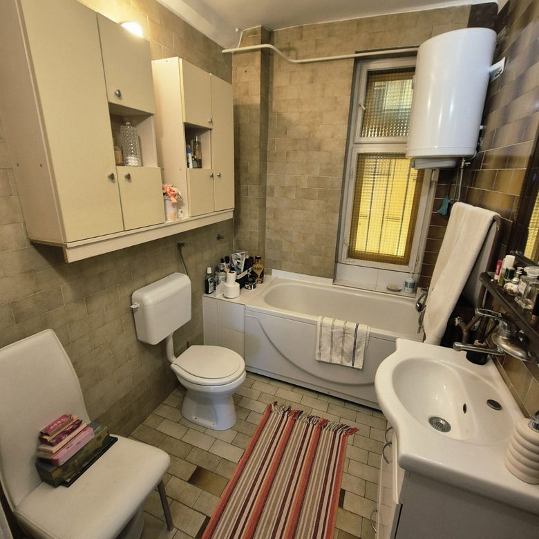 Četvorosoban stan na prodaju, Centar, Novi Sad, 115m², 290.000 €