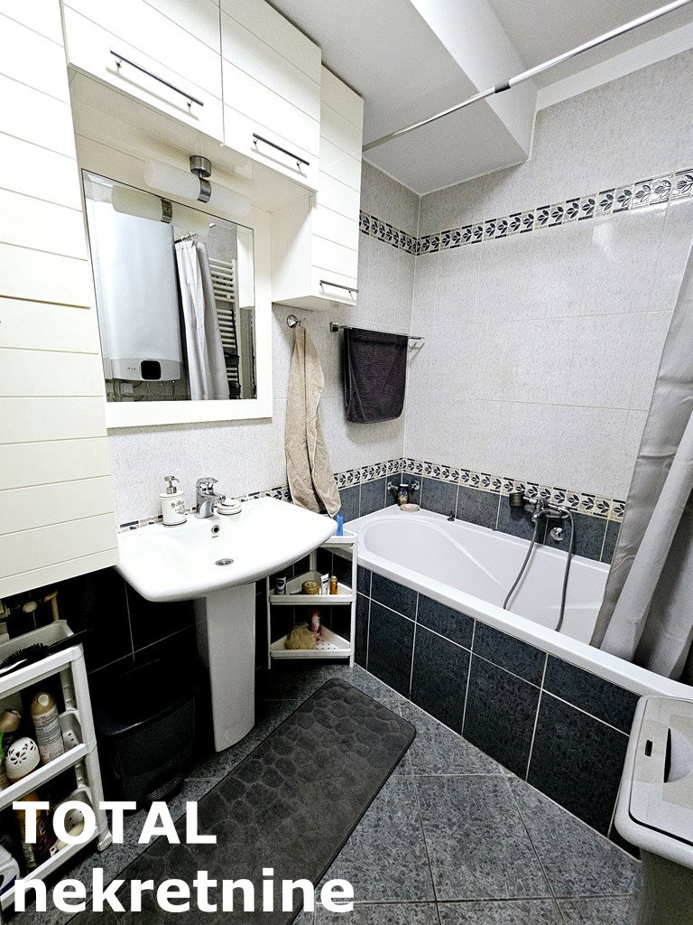 stanovi-4-re-centar-1100389-9a6xx Četvorosoban stan na prodaju, Centar, Novi Sad, 105m², 310.000 €