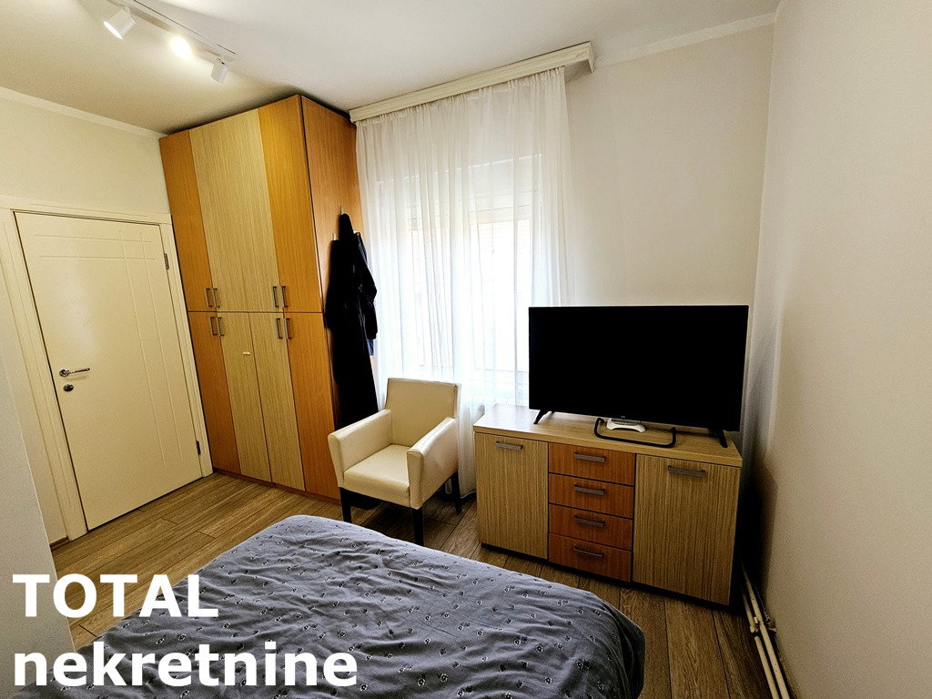 stanovi-4-re-centar-1100389-bcxfo Četvorosoban stan na prodaju, Centar, Novi Sad, 105m², 310.000 €