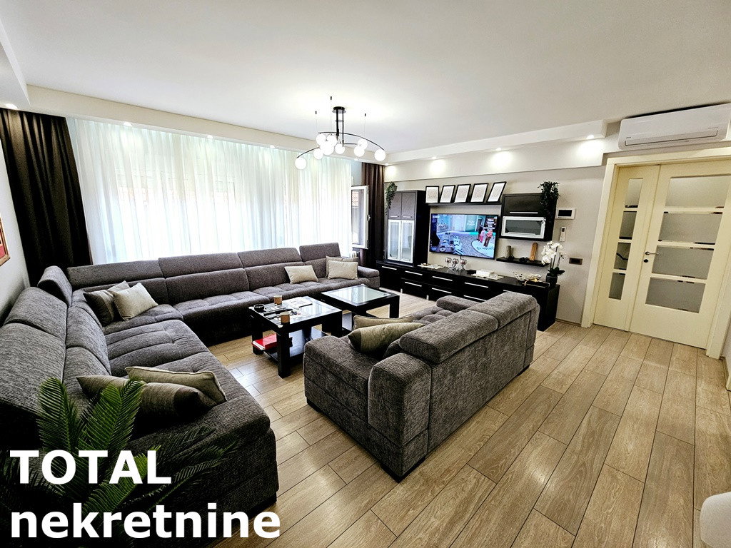 Četvorosoban stan na prodaju, Centar, Novi Sad, 105m², 310.000 €
