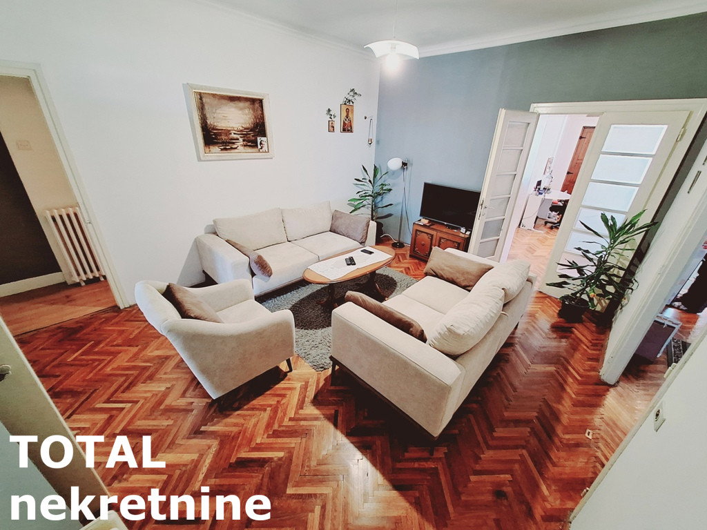 stanovi-4-re-centar-1100426-mfxnw Četvorosoban stan na prodaju, Centar, Novi Sad, 127m², 381.000 €