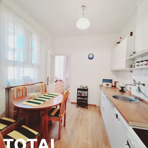 Četvorosoban stan na prodaju, Centar, Novi Sad, 127m², 381.000 €