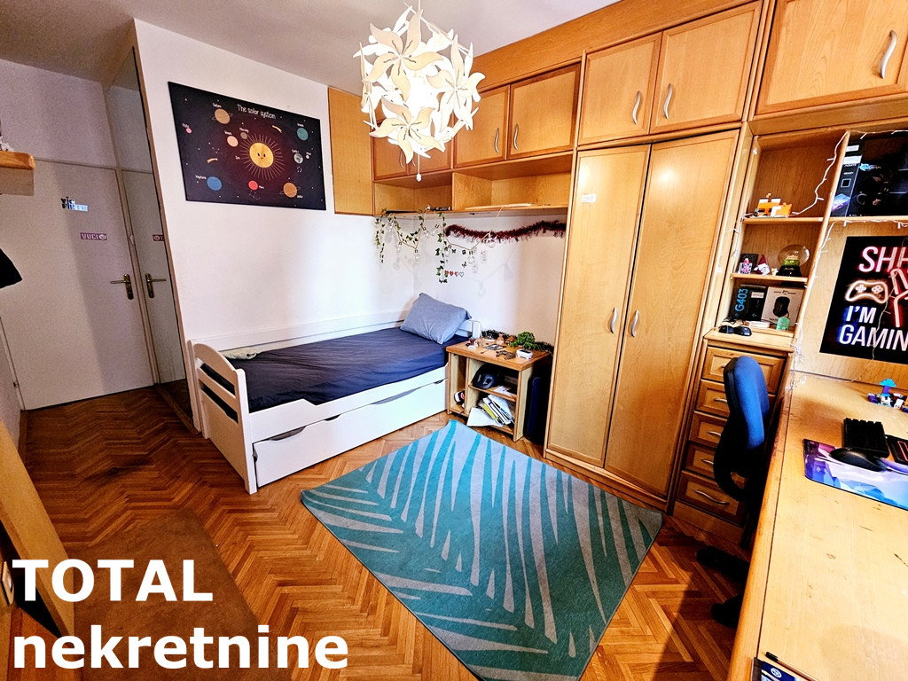 stanovi-4-re-centar-1100594-mzdh4 Četvorosoban stan na prodaju, Centar, Novi Sad, 117m², 370.000 €