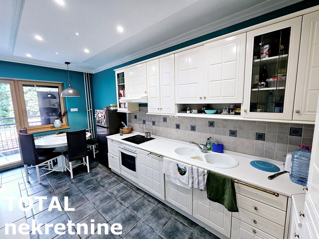 stanovi-4-re-centar-1100594-sjypr Četvorosoban stan na prodaju, Centar, Novi Sad, 117m², 370.000 €