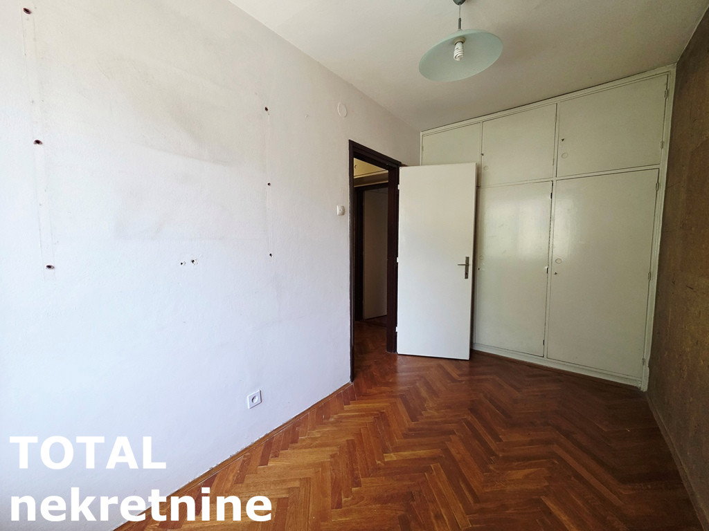 stanovi-4-re-centar-1102326-cgb4w Četvorosoban stan na prodaju, Centar, Novi Sad, 90m², 289.000 €