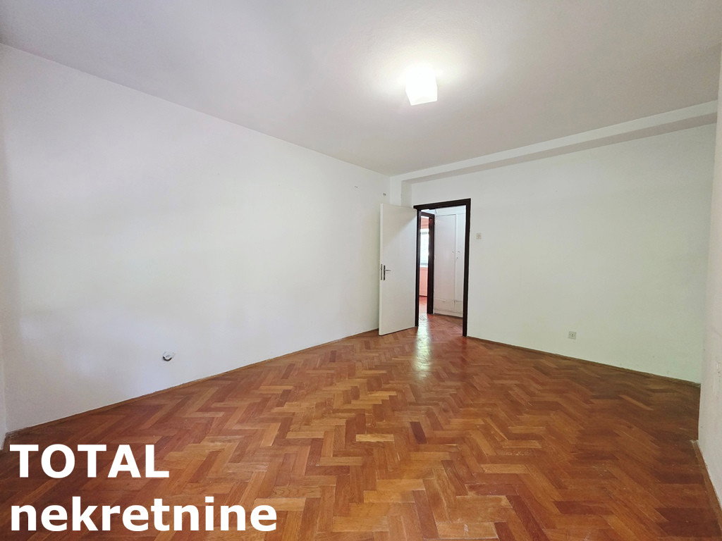 stanovi-4-re-centar-1102326-m4tfb Stan Prodaja Novi Sad 90 m2
