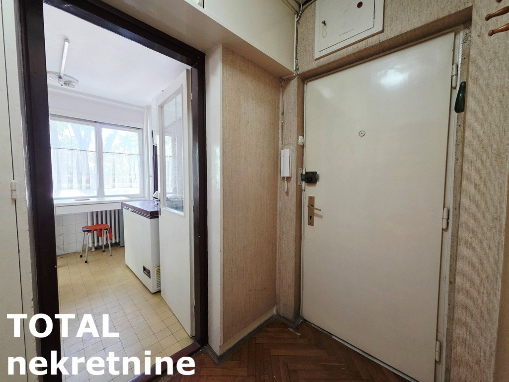 stanovi-4-re-centar-1102326-u67vo Četvorosoban stan na prodaju, Centar, Novi Sad, 90m², 289.000 €
