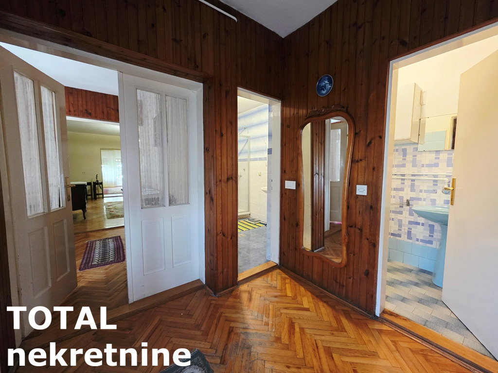 stanovi-4-re-centar-1102880-nessr Četvorosoban stan na prodaju, Centar, Novi Sad, 130m², 399.000 €