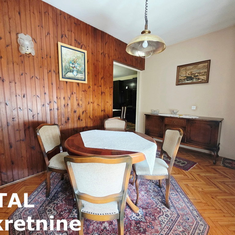 Četvorosoban stan na prodaju, Centar, Novi Sad, 130m², 399.000 €