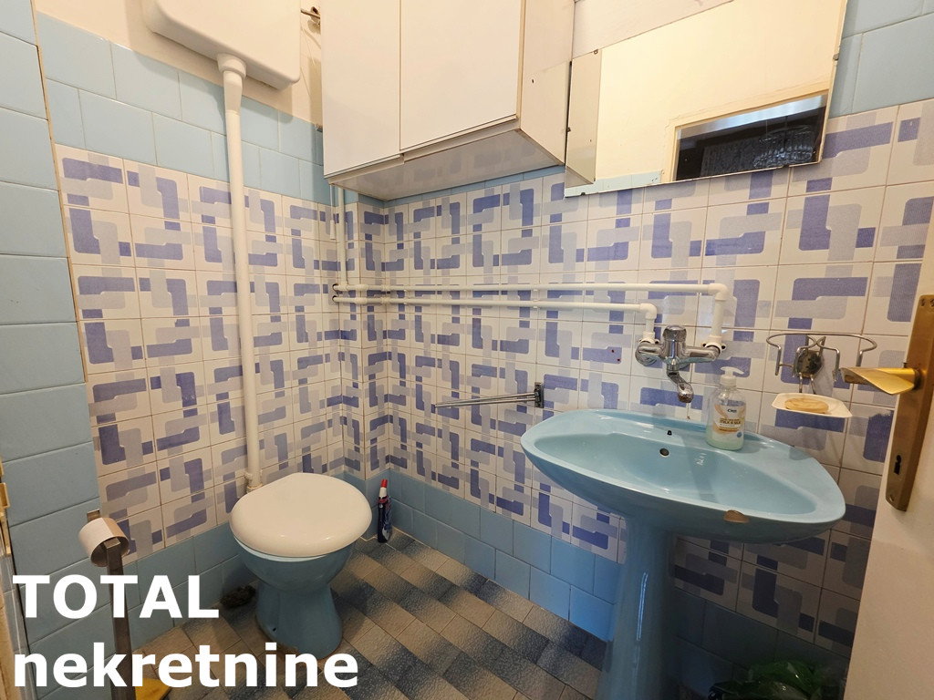 stanovi-4-re-centar-1102880-ptr6p Četvorosoban stan na prodaju, Centar, Novi Sad, 130m², 399.000 €