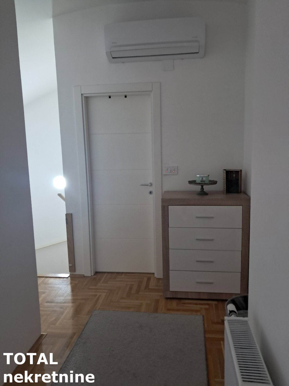 stanovi-4-re-nova-detelinara-1065756-t0qy1 Petosoban stan na prodaju, Nova Detelinara, Novi Sad, 97m², 275.000 €