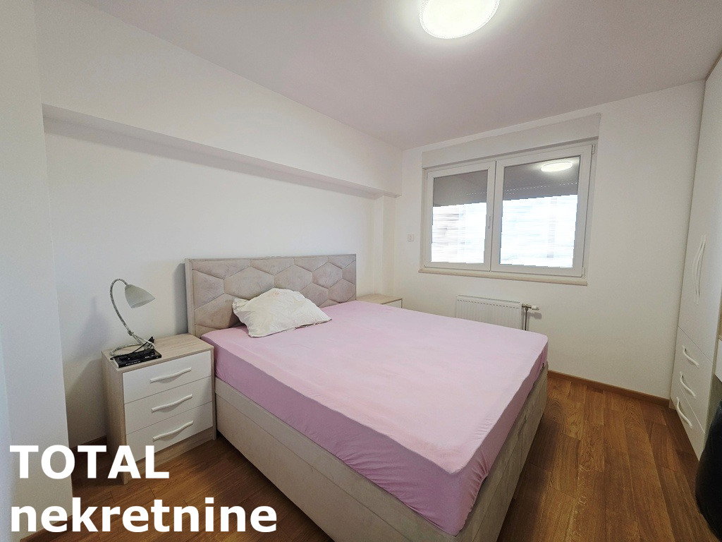 Četvorosoban stan na prodaju, Nova Detelinara, Novi Sad, 80m², 265.000 €