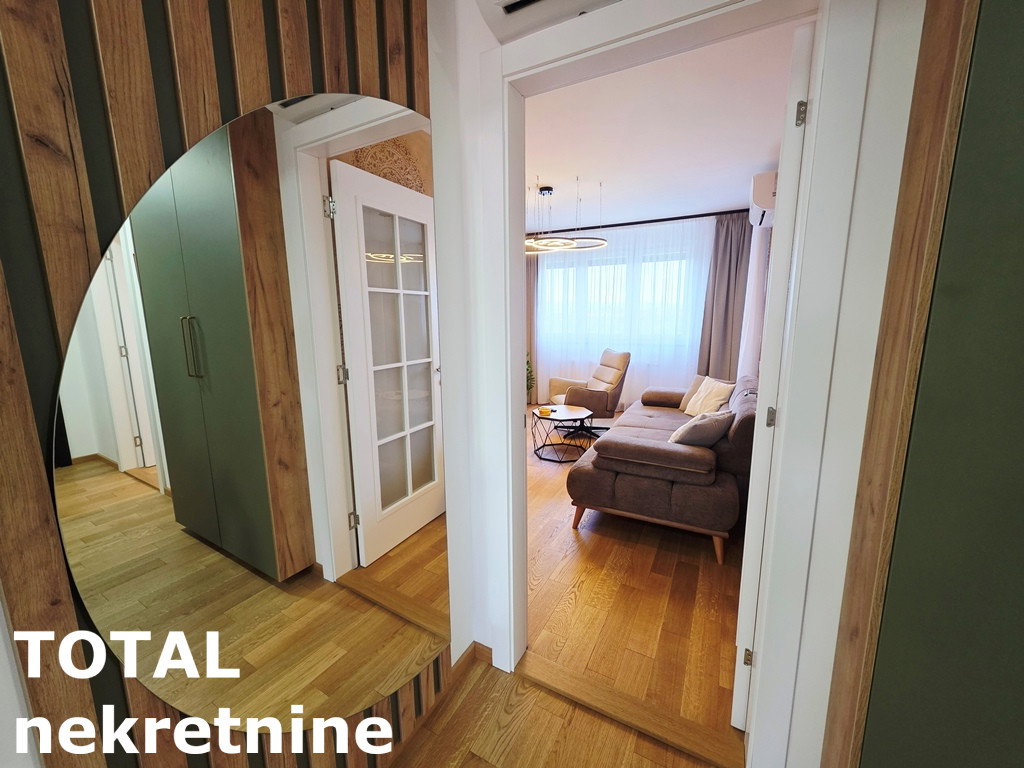 Četvorosoban stan na prodaju, Nova Detelinara, Novi Sad, 80m², 265.000 €