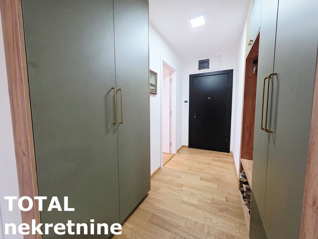 Četvorosoban stan na prodaju, Nova Detelinara, Novi Sad, 80m², 265.000 €