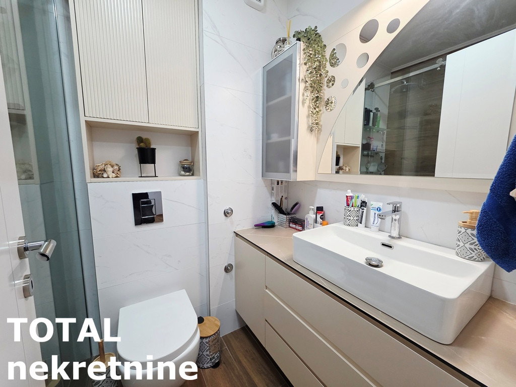 Četvorosoban stan na prodaju, Nova Detelinara, Novi Sad, 80m², 265.000 €