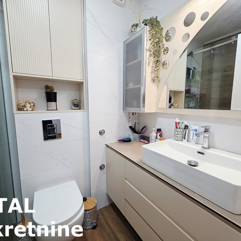 Četvorosoban stan na prodaju, Nova Detelinara, Novi Sad, 80m², 265.000 €
