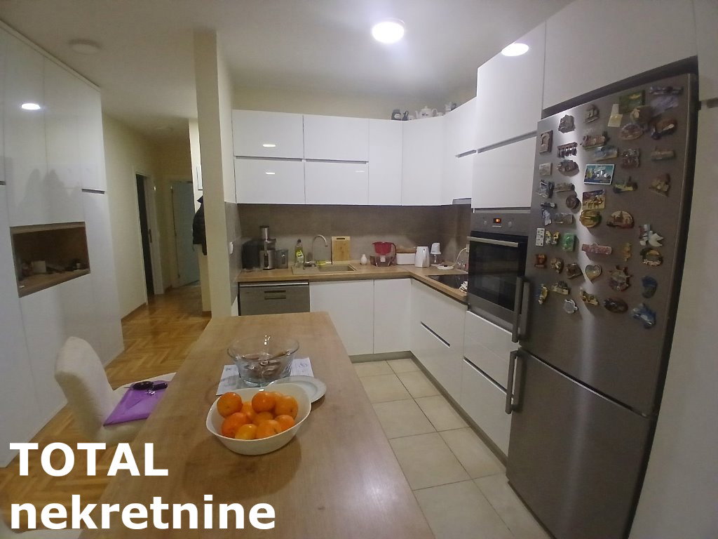 stanovi-4-re-nova-detelinara-1101933-jakm1 Četvorosoban stan na prodaju, Nova Detelinara, Novi Sad, 92m², 273.000 €