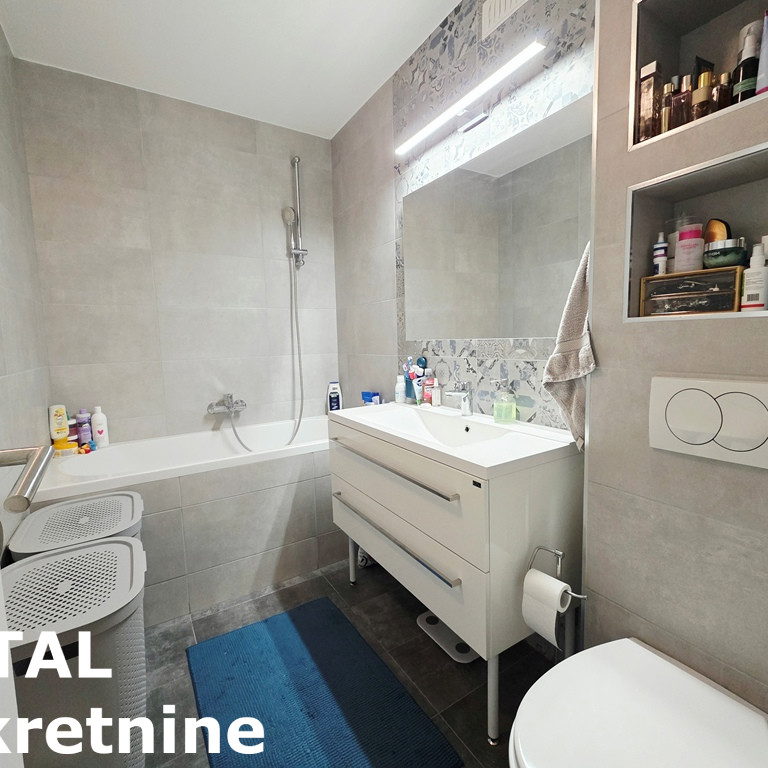 Četvorosoban stan na prodaju, Novo Naselje, Novi Sad, 96m², 309.000 €