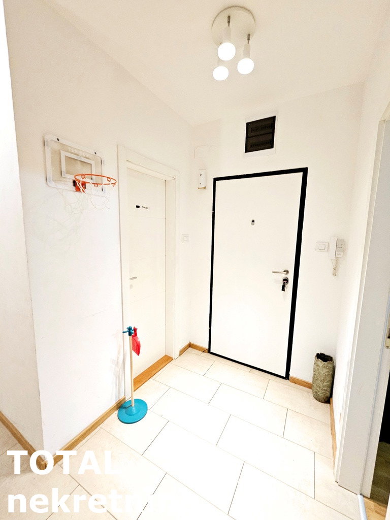 Četvorosoban stan na prodaju, Petrovaradin, Novi Sad, 83m², 220.000 €