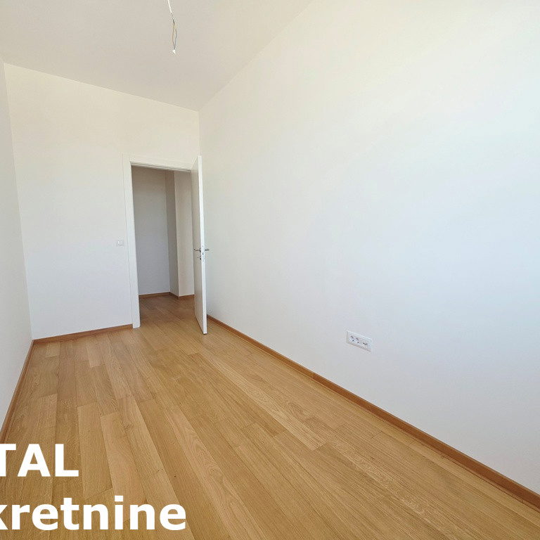 Četvorosoban stan na prodaju, Podbara, Novi Sad, 79m², 241.840 €