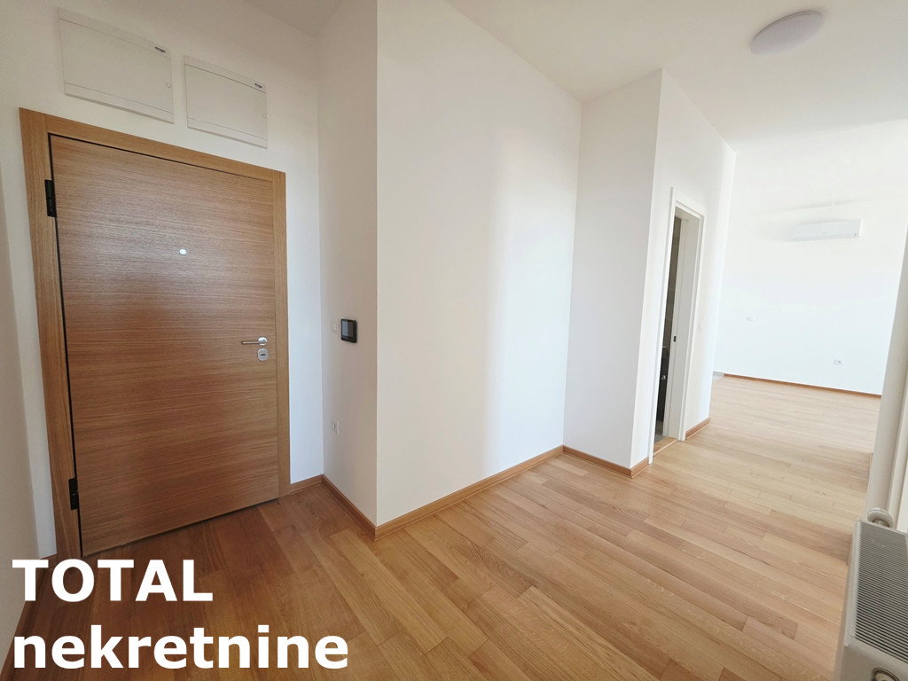 stanovi-4-re-podbara-1065581-5obkv Četvorosoban stan na prodaju, Podbara, Novi Sad, 79m², 241.840 €
