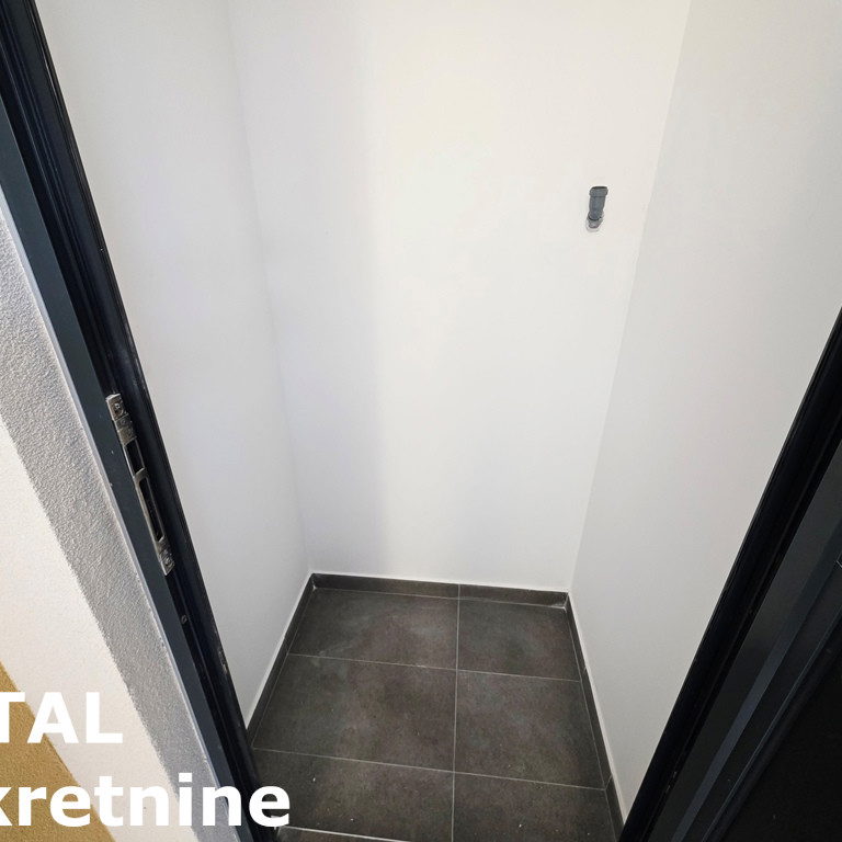 Četvorosoban stan na prodaju, Podbara, Novi Sad, 109m², 315.810 €