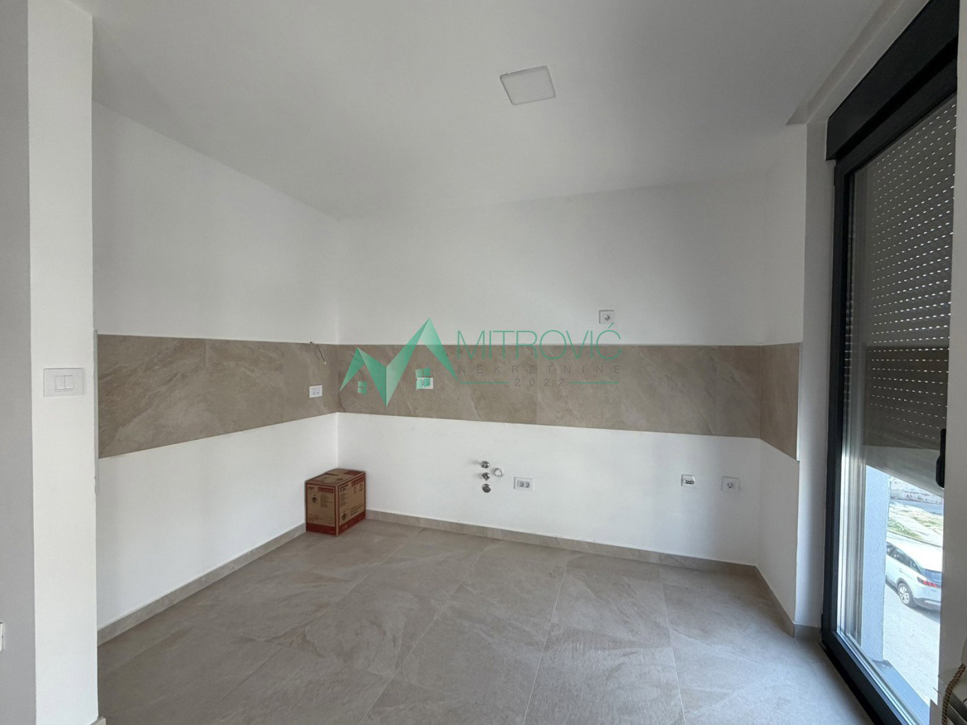 Stan Prodaja Novi Sad  80 m2