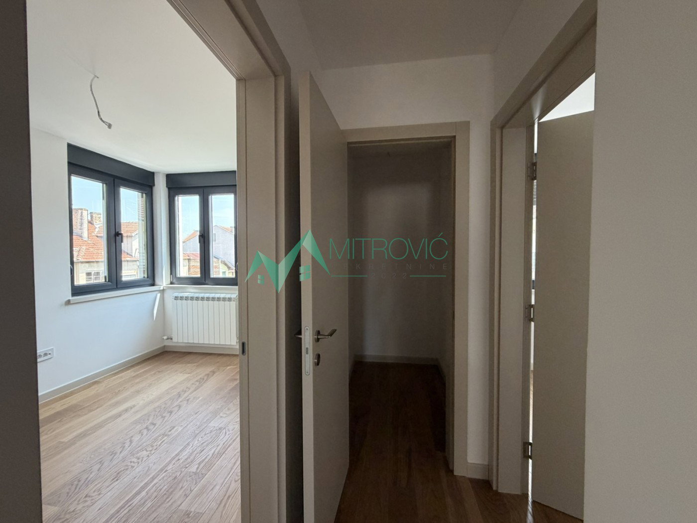 Četvorosoban stan na prodaju, Salajka, Novi Sad, 80m², 290.000 €