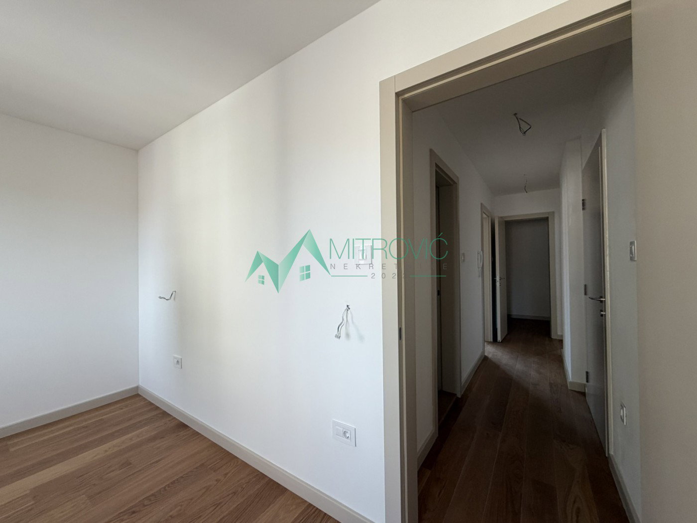 Četvorosoban stan na prodaju, Salajka, Novi Sad, 80m², 290.000 €