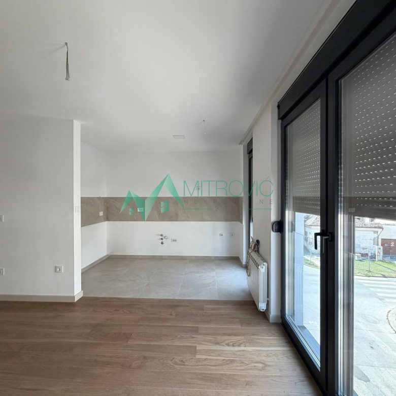 Stan Prodaja Novi Sad  80 m2