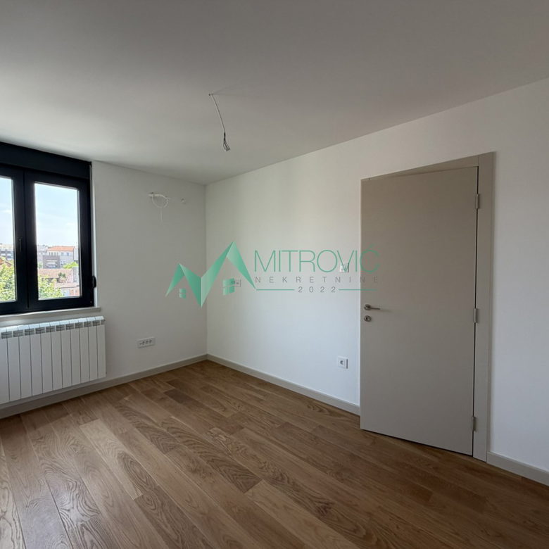 Stan Prodaja Novi Sad  80 m2