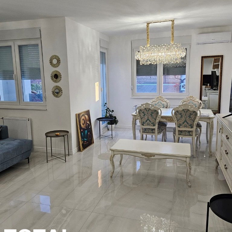 Stan Prodaja Novi Sad  80 m2