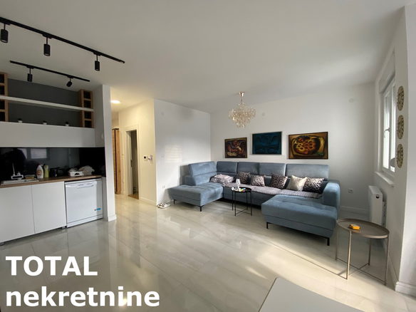 Stan Prodaja Novi Sad  80 m2