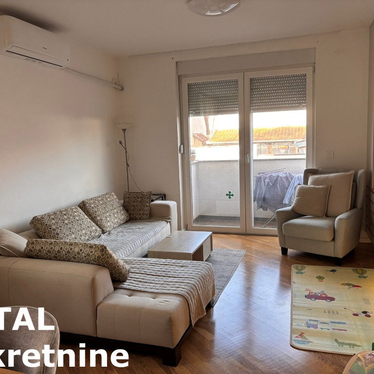 Stan Prodaja Novi Sad  82 m2
