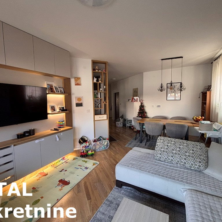 Stan Prodaja Novi Sad  82 m2