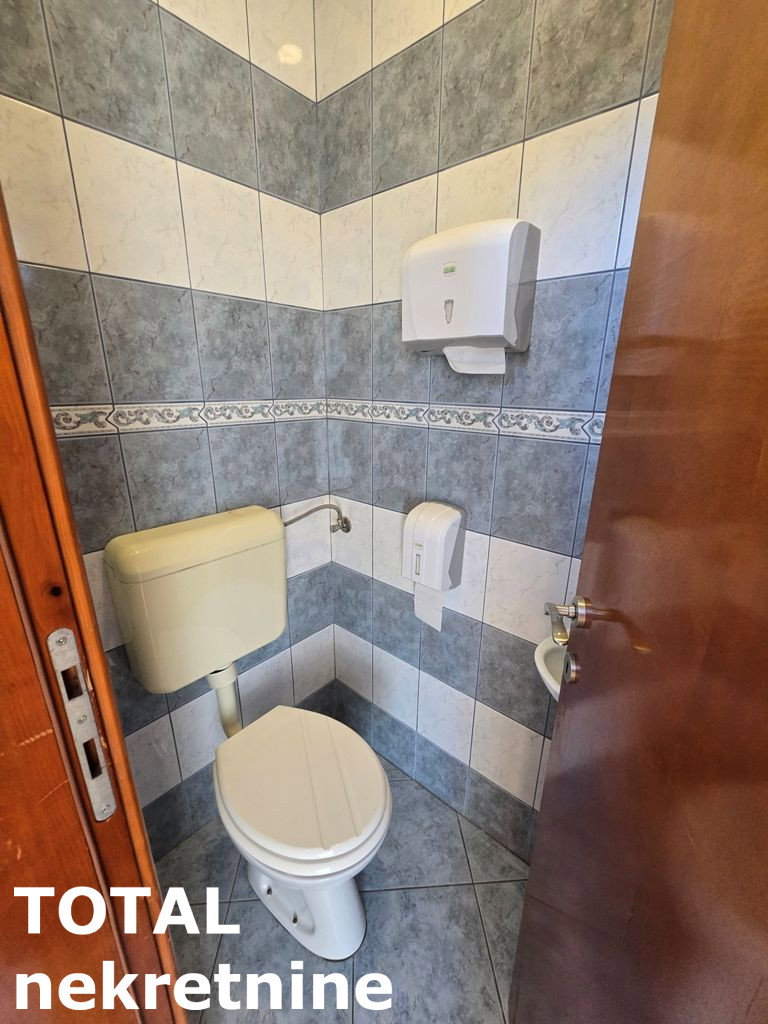 stanovi-5-dx-centar-1064376-ak9hm Petosoban stan na prodaju, Centar, Novi Sad, 216m², 484.100 €