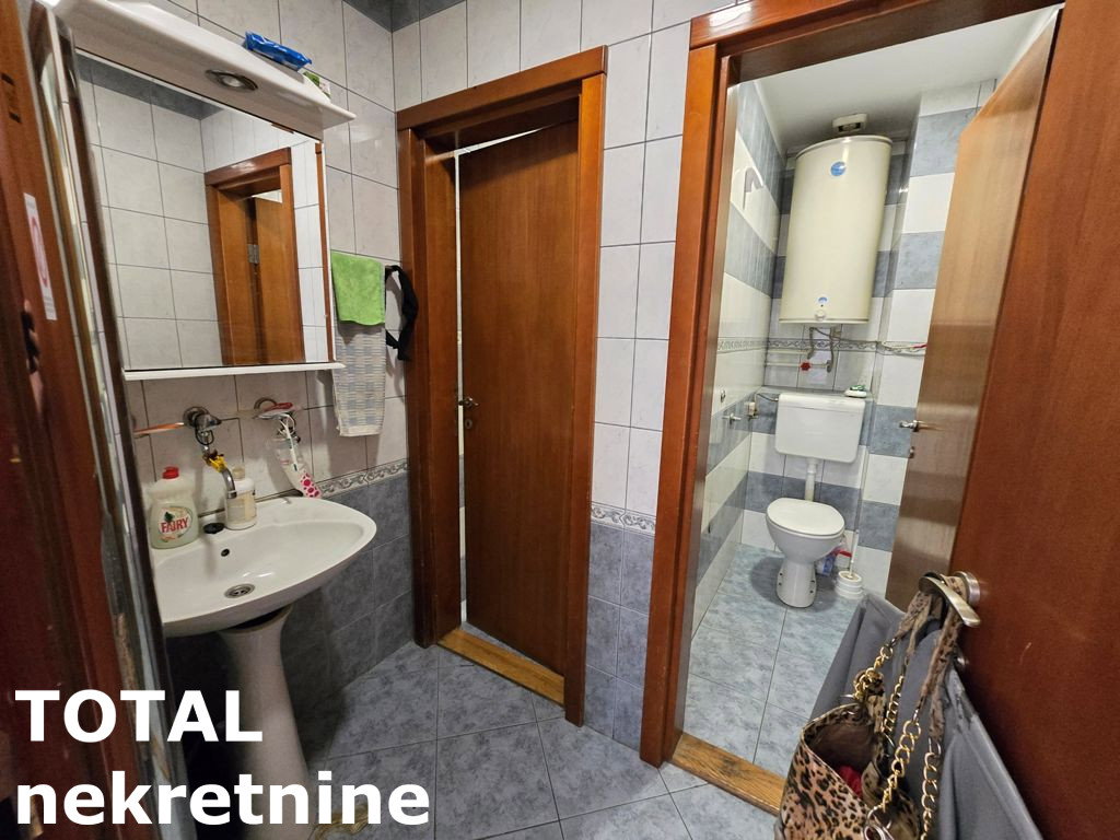 stanovi-5-dx-centar-1064376-jzini Petosoban stan na prodaju, Centar, Novi Sad, 216m², 484.100 €