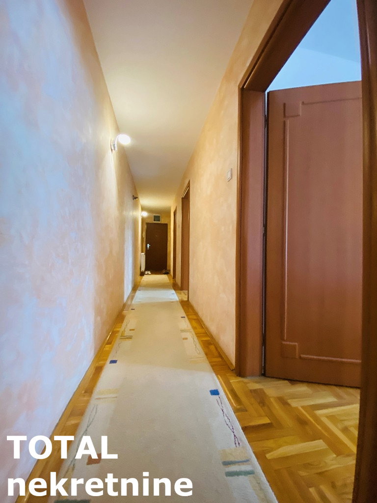 Petosoban stan na prodaju, Centar, Novi Sad, 102m², 200.000 €