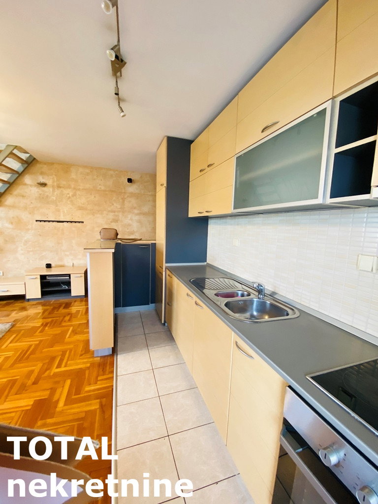 Petosoban stan na prodaju, Centar, Novi Sad, 102m², 200.000 €
