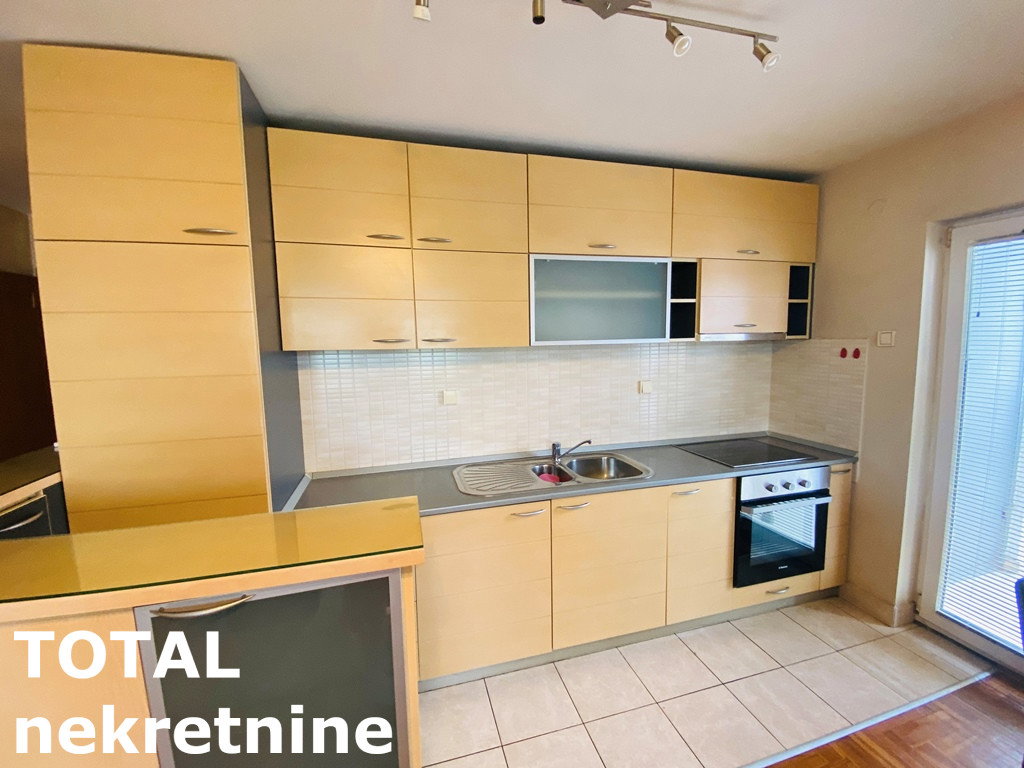 Petosoban stan na prodaju, Centar, Novi Sad, 102m², 200.000 €